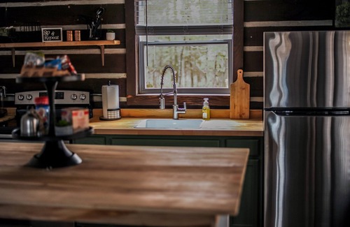 Livingston Cabin | The Legend
