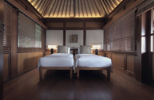 Seminyak Resort | The Legian Seminyak, Bali