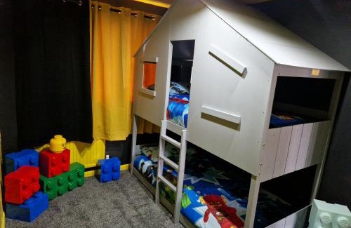 Windsor Apartment | The Lego themed house