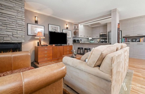 East Kootenay Apartment | The Lekker Condo | Private Beach | Indoor Pool/Tub