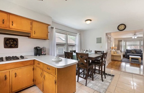 Bloomfield House | The Lennox Stay - Close to NYC ☆ Free Parking