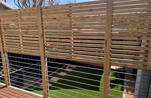 Eikenbosch Apartment | The Leopard Leaf Inn - No Loadshedding!