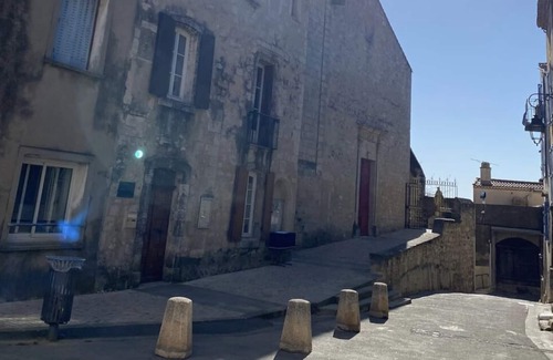 Saint-Mitre-les-Remparts House | The little paradise