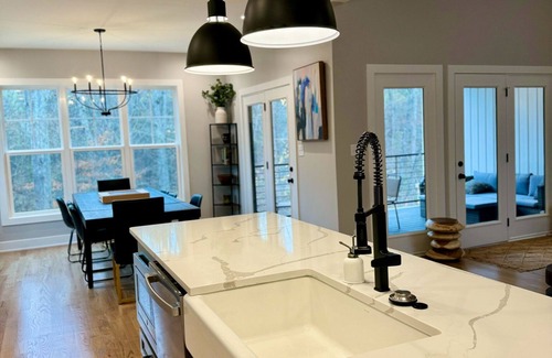 Lynchburg House | The Liberty HousenSpacious 5-bedroom house in charming Lynchburg