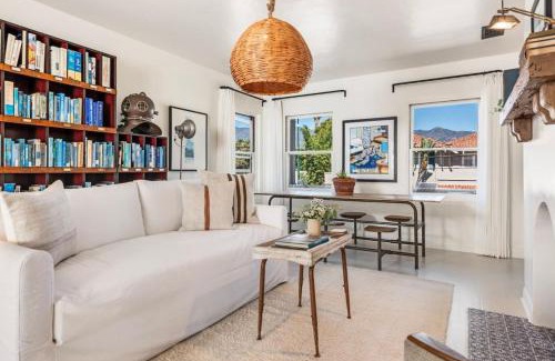 West Beach Apartment | The Library Suite - The Marlowe Boutique Hotel