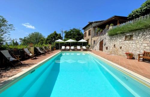 Spoleto House | The life of an Aristocrat on a country estate Stay in the mansion Sleeps 10