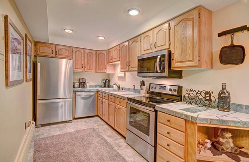 Warrior's Mark Condo | The Lift C11 1 Bedroom Condo by RedAwning
