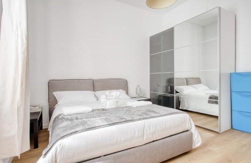 Porta Venezia Apartment | The Light Central Station District