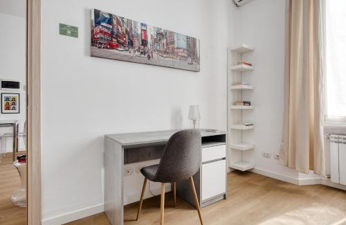 Porta Venezia Apartment | The Light Central Station District