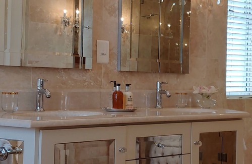Paarl House | The Light House Boutique Suites