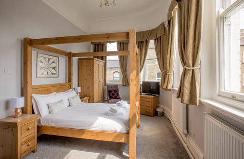 York Hotel | The Lighthorseman