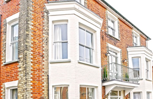 Southwold Apartment | The Lighthouse - luxury hotel style, central apartment with fantastic sea views