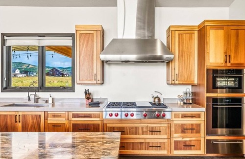 North Snyderville Basin House | The Lighthouse || Main House