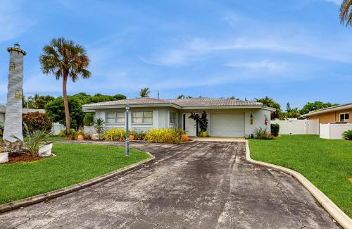 Yacht Club House | The Lighthouse