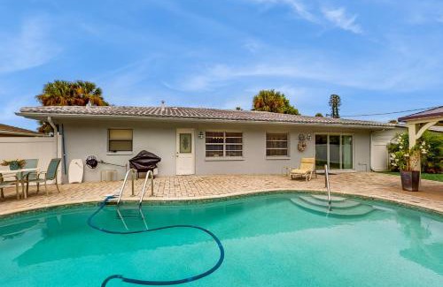 Yacht Club House | The Lighthouse