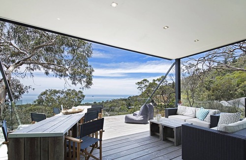 McCrae Villa | The Lighthouse Views