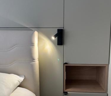Walworth Apartment | The Lily Aparts