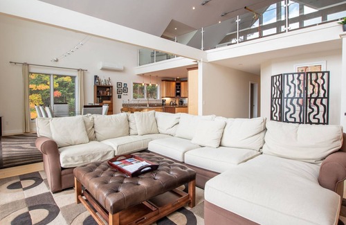 Interlaken House | The Lily Pad: Absolutely Stunning Cayuga Lake House!