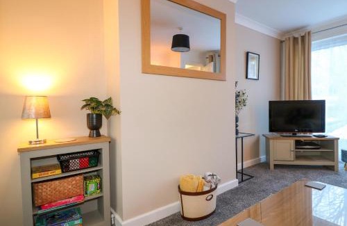 Chesterfield House | The Lily Pad