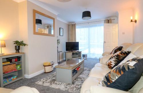 Chesterfield House | The Lily Pad