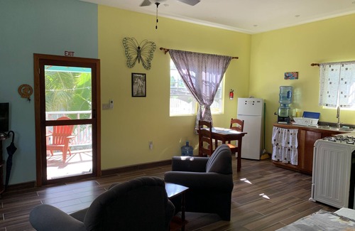 Caye Caulker Apartment | The Lily Pad II