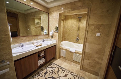Lekki Phase 1 Hotel | The Lilygate
