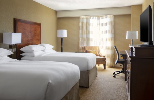 Downtown Lincoln Hotel | The Lincoln Marriott Cornhusker Hotel