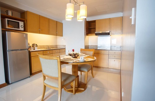 Ortigas Center Hotel | The Linden Suites