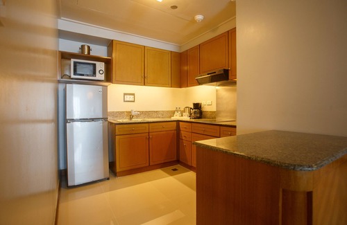 Ortigas Center Hotel | The Linden Suites