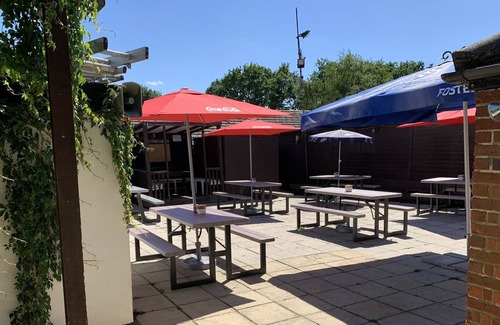 Aldershot Bed & Breakfast | The Lion Brewery