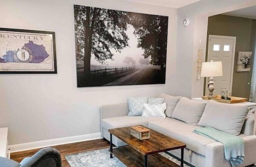 North Upper Street House | The Little Blue House