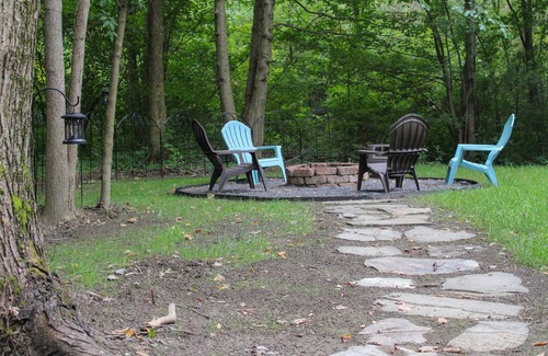 Silver Creek Cabin | The Little Cabin on Old Main Rd.