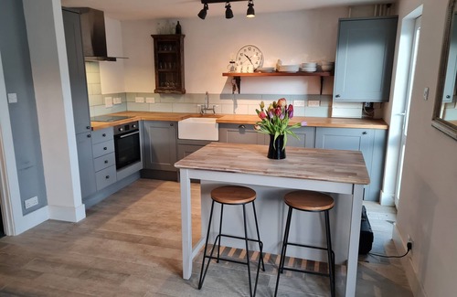 West Pennard Cottage | The Little Cottage Annexe - Dog Friendly with Fields to Roam