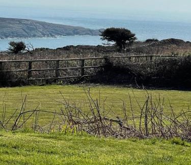 Holyhead Bed & Breakfast | The Little Garden Hideaway with Stunning Sea Views and Garden