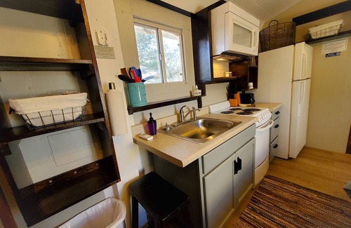 Monticello Cabin | The Little Hideaway at Beaver Creek (1 mile from Beaver Creek Marina)