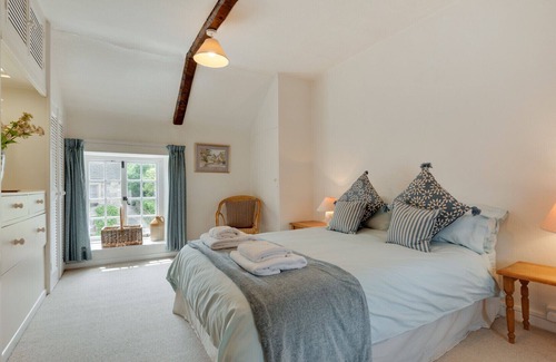 Great Longstone House | The Little House - Two Bedroom House, Sleeps 3
