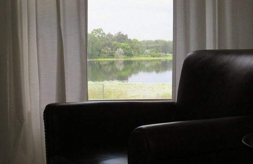 DeLand House | The little Lake House - Beautiful Lake Front Cottage - Close to Everything