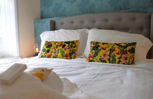 Wellingore Bed & Breakfast | The Little Lion Inn, Red Lion
