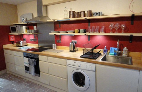 Bedminster Apartment | The Little Luckwell Apartment
