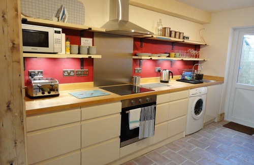 Bedminster Apartment | The Little Luckwell Apartment