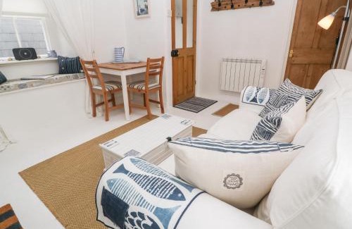 Mousehole House | The Little Net Loft
