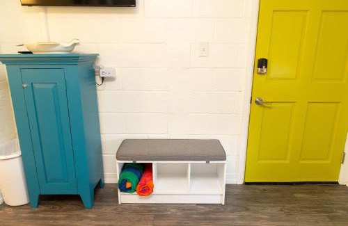 Wrightsville Beach Apartment | The Little Palm Room - Wrightsville Beach