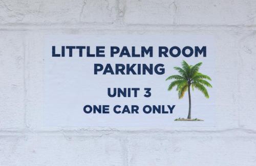 Wrightsville Beach Apartment | The Little Palm Room - Wrightsville Beach