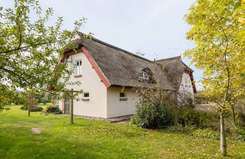 Lancken-Granitz Apartment | The little red one
