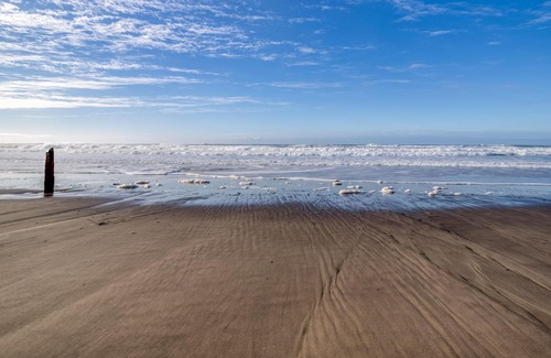 Rockaway Beach House | The Little Sand Castle