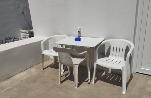 Tripiti Condo | The Little Snail
