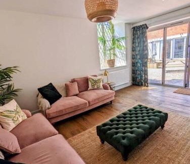 Llandenny Apartment | The Livery Cottage at Cefn Tilla Court, Usk