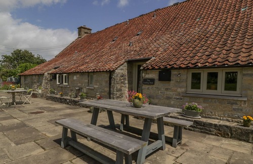 Langport Cottage | THE LOAFING SHED, family friendly, with open fire in Langport