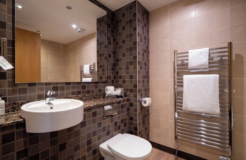 Troon Hotel | The Loans Inn