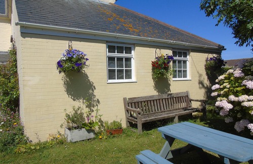 Landewednack Cottage | The Lobster Pot